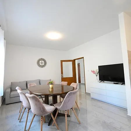 Ivkovic Apartman *